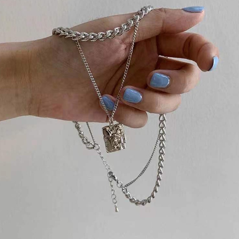 Kalung Rantai Dengan Liontin Bentuk Kotak Gaya Hip Hop Untuk Musim Gugur Dan Dingin