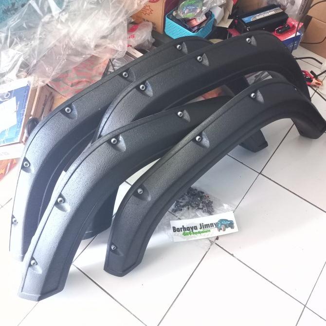 PENDER KATANA OVER FENDER JIMNY KOTAK NEW BAHAN KARET KUALITAS BAGUS