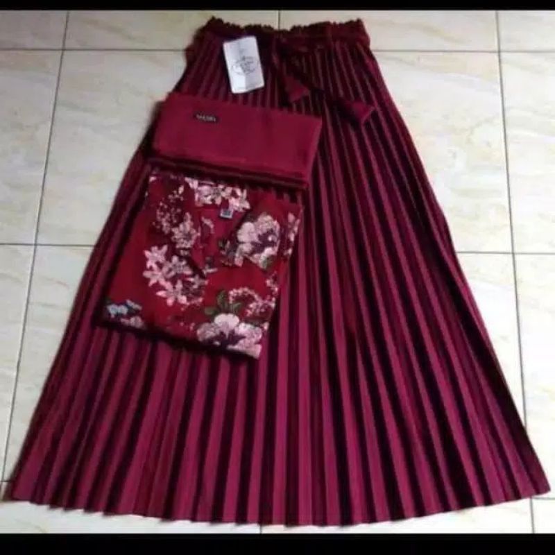 Setelan 3in1 Rok Plisket + Kemeja Panjang + Jilbab Segi Empat