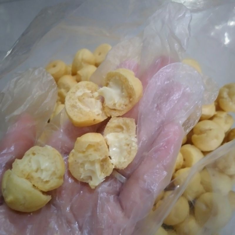 

Ukf5Pc6F4H (Kuliner.Kita) Soes Kering Keju Lumer Soes Isi Keju Lumer