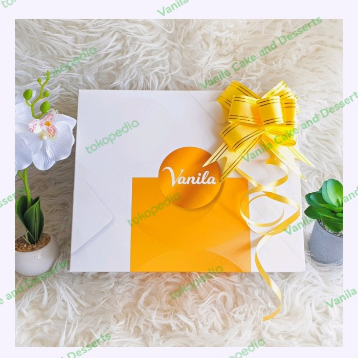 

[ COD ] Hampers Vanila Cake isi 5 Pcs Mini Desserts - Pita Oren Peach