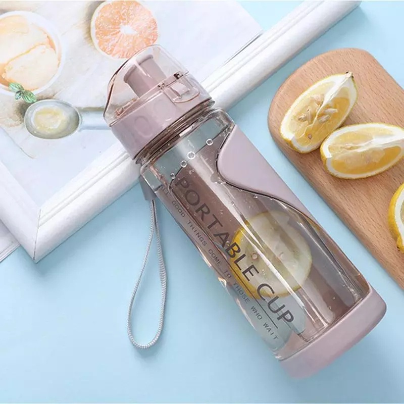 Botol Minum Olahraga 570ml Portable Bottle Lengkap Dengan Tali