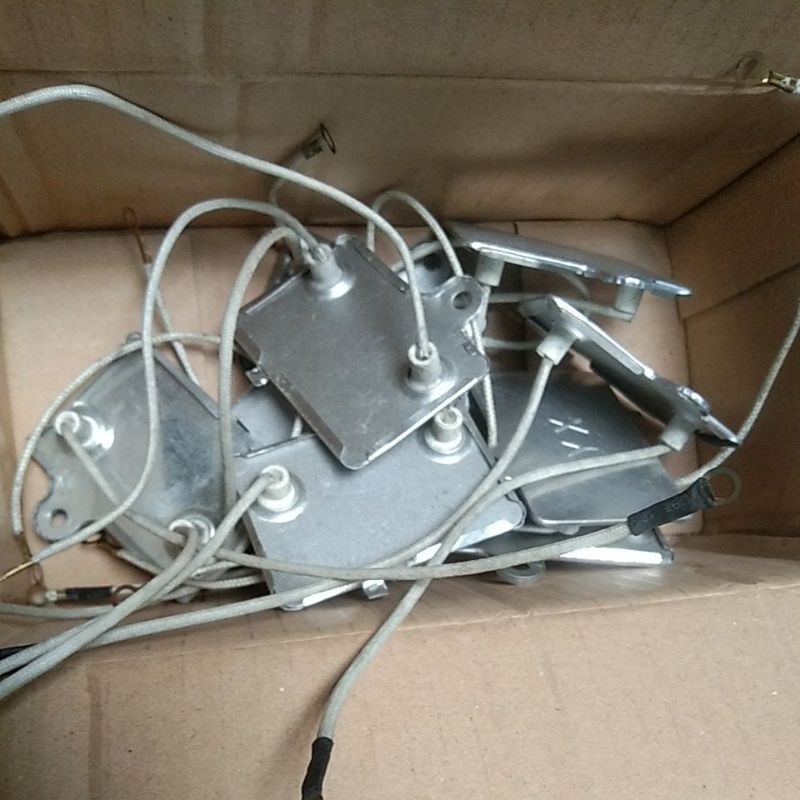 elemen pemanas mejikom AC 220 volt 40 watt