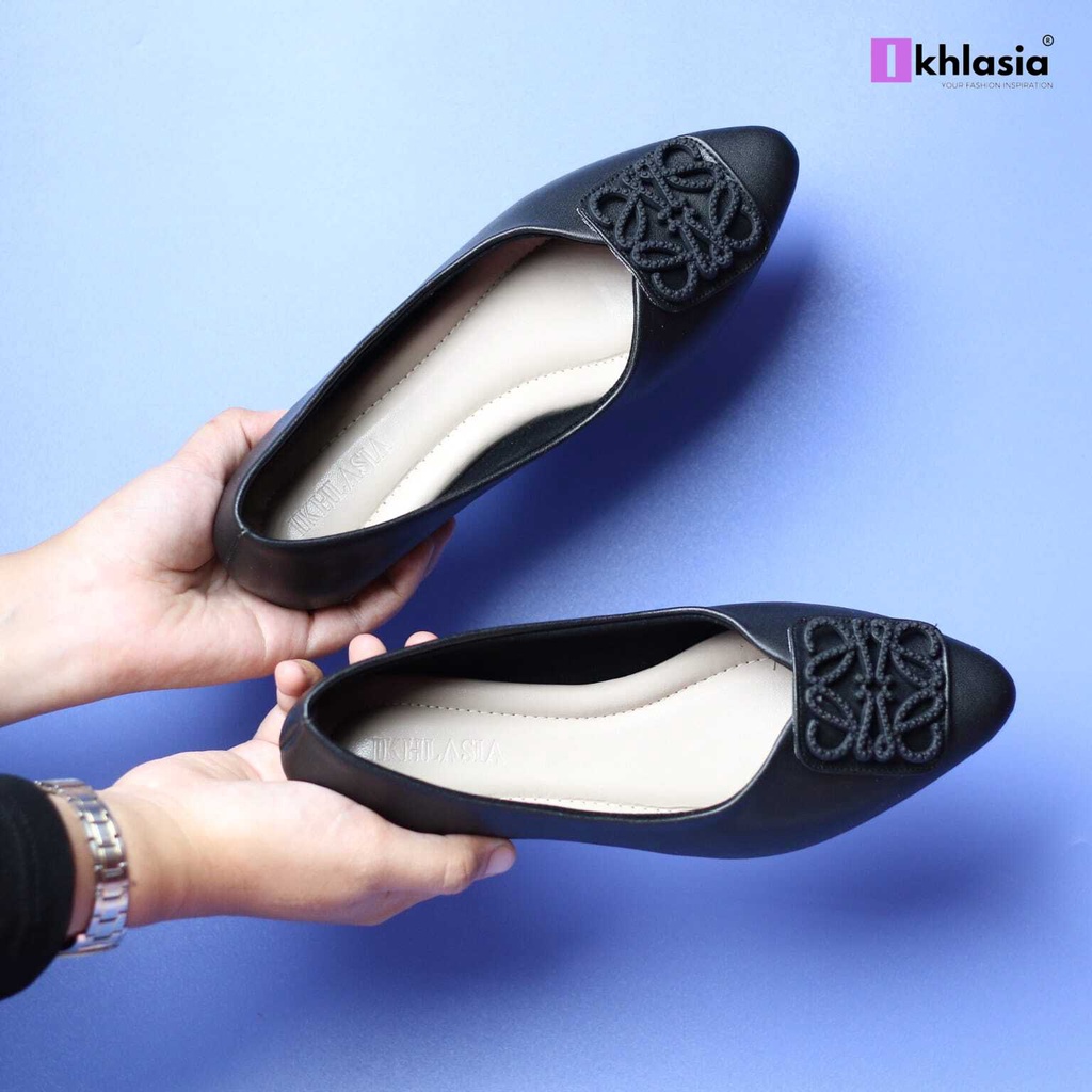 Sepatu Wanita Flatshoes Adriella BL04