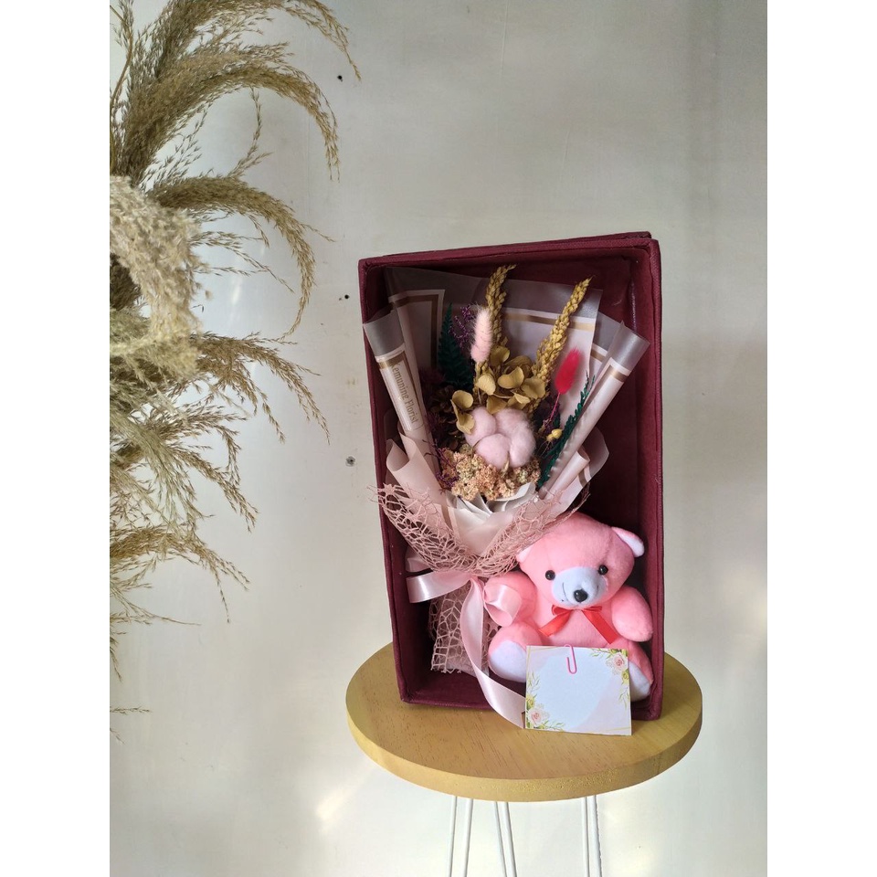 Dried flower/gift box/kado ulang tahun/buket bunga kering/buket bunga