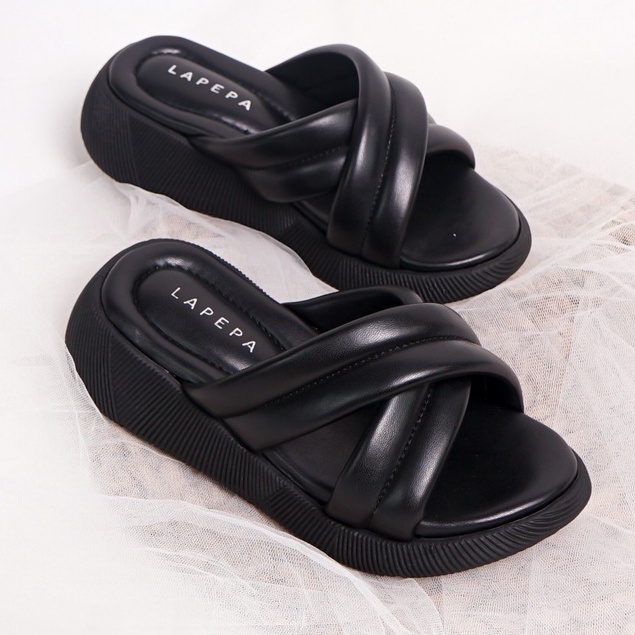 LAPEPA YUK - Sandal Platform Anak Perempuan Usia 2 sampai 10 Tahun NADHIRA KIDS Sendal Anak cewek Wedges Wanita Empuk Model Silang Warna BLACK Hitam Strap adek kakak cewe Slop Usia Umur 3 4 5 6 7 8 9 thn Tahun Premium Ori Original Mall Official Store
