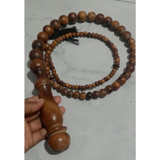 Cemeti/cambuk/pecut sekaligus tasbih kayu stigi
