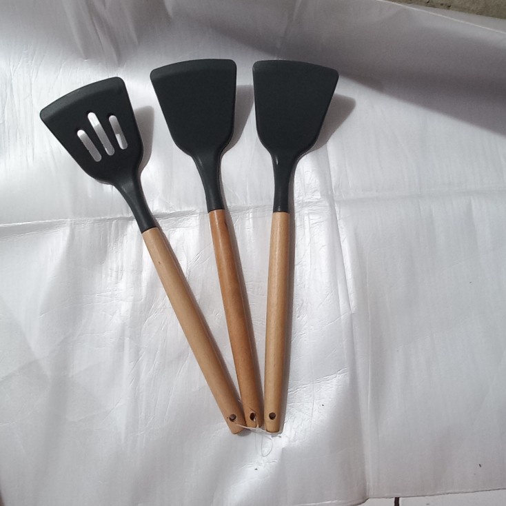 Spatula Sutil Utensile Silikon Sodet Silicone Gagang Kayu Tahan Panas