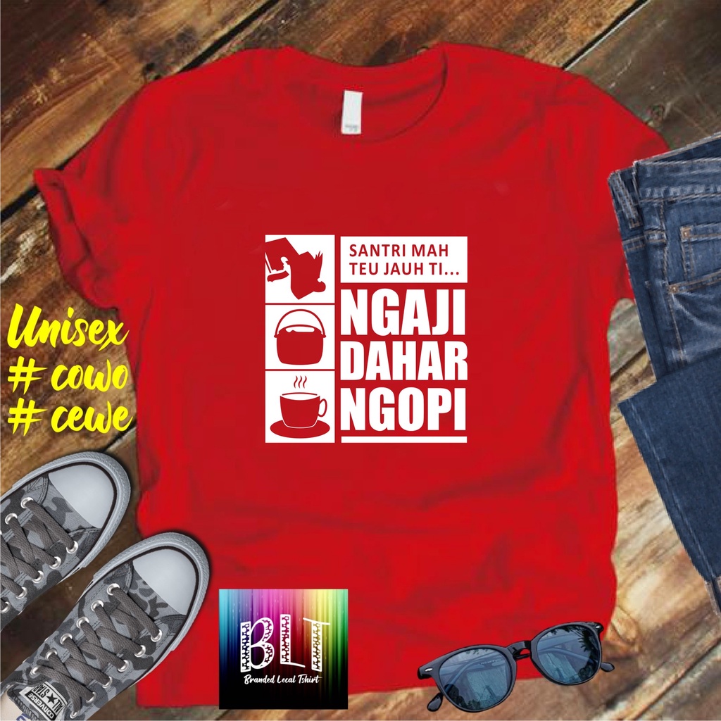 COD/ KAOS NGAJI DAHAR NGOPI SANTRI /KAOS TULISAN/KAOS SANTRI KEKINIAN/KAOS DAKWAH/KAOS ISLAM/SANTRIWATI/KAOS HITS 2022/KAOS BERGAMBAR KAOS EKSPRESI KAOS PRIA TSHIRT WANITA Santai Crew Neck V-Neck Slim-fitting Polos Setrip Hitam Putih Crew Neck