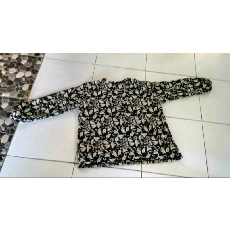 Baju batik jaranan buto banyuwangi