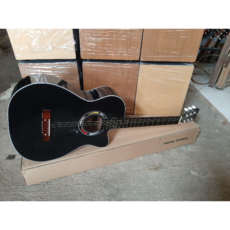 Gitar Akustik Yamaha Hitam