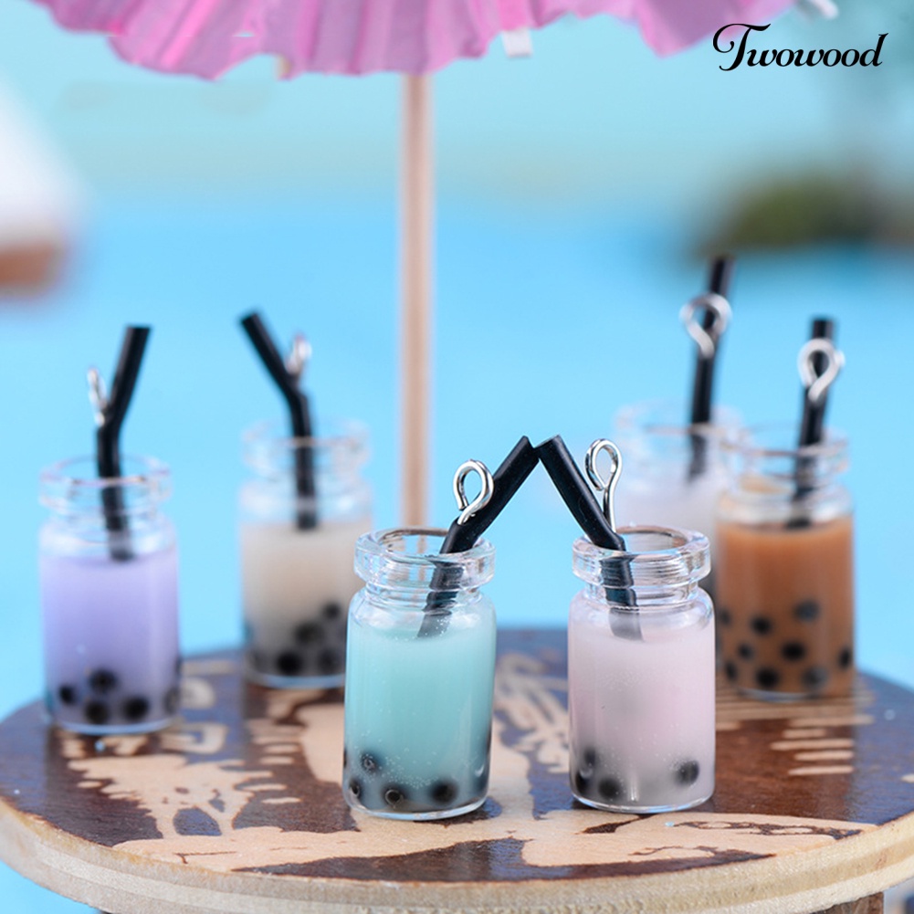 3pcs / Set Gantungan Kunci Bentuk Milk Tea Bahan Resin Warna Permen Untuk Dekorasi