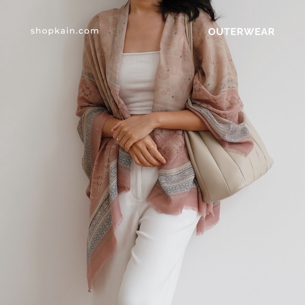 SHOPKAIN Ailla in Blush Outer