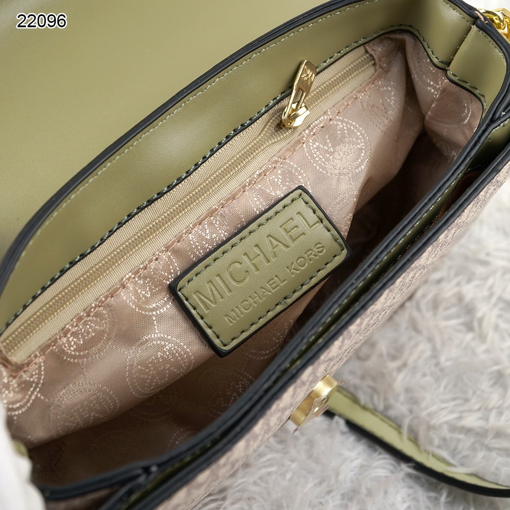 BAG Carmen Flap Crossbody 22096