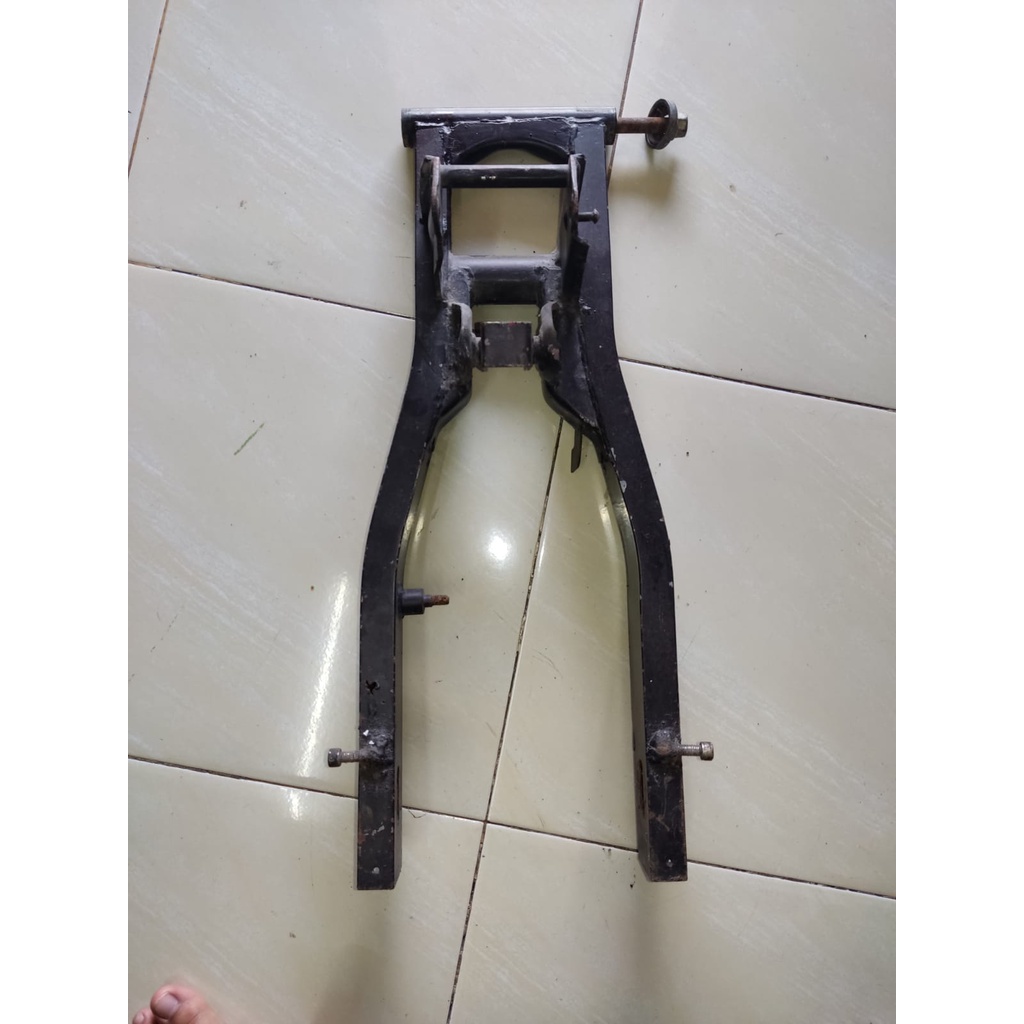 Arm Swing Arm Satria 2 Tak Tromol Original Bekas