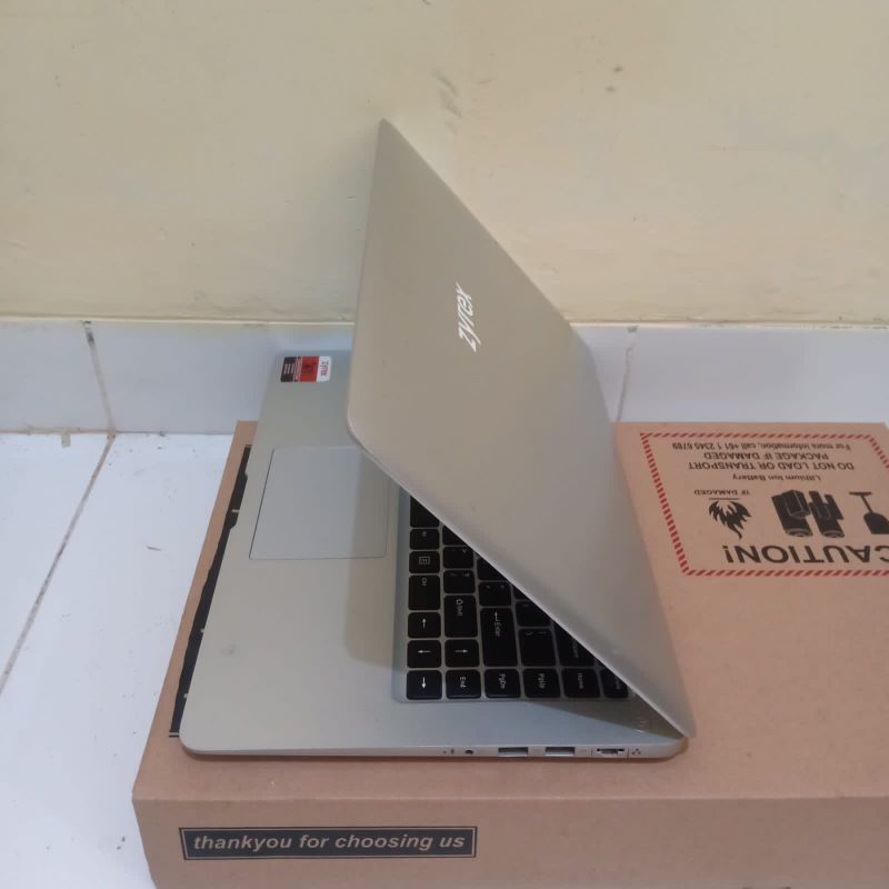 Laptop Zyrex Sky 232 (14 Inc) Celeron N3350 Ram 4/32Gb Os. windows siap pakai Super Slim, Silver