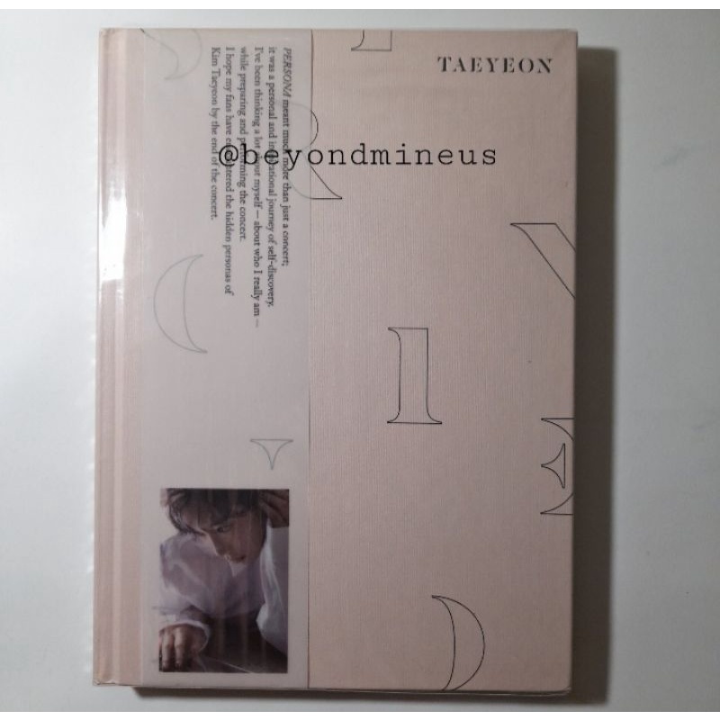 Taeyeon PERSONA Photobook [BOOKED]