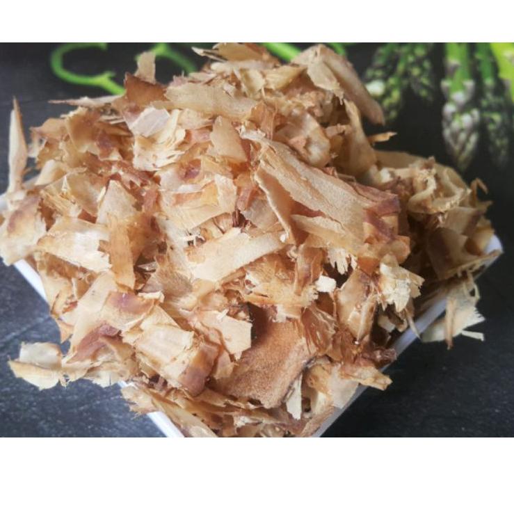 

Yang terbaru--KATSUOBUSHI Bonito Flakes 50 g Halal │ Katsuo Bushi Serutan Ikan