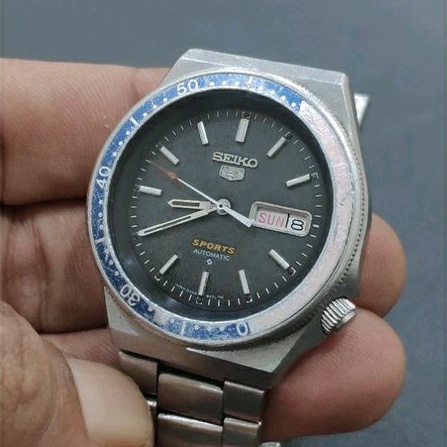SEIKO 5 SPORTS 17J REF. 6309-836A CIRCA 1981