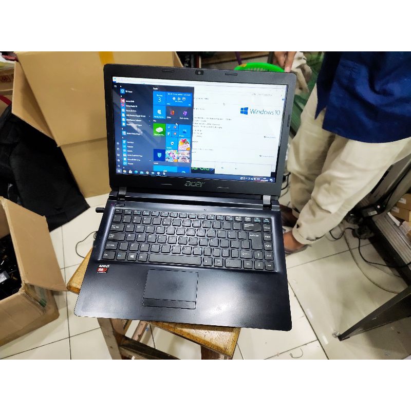 Laptop Acer AMD A8 RAM 8GB SSD 128GB Cocok desain edit video edit foto dan siap pakai windows 10