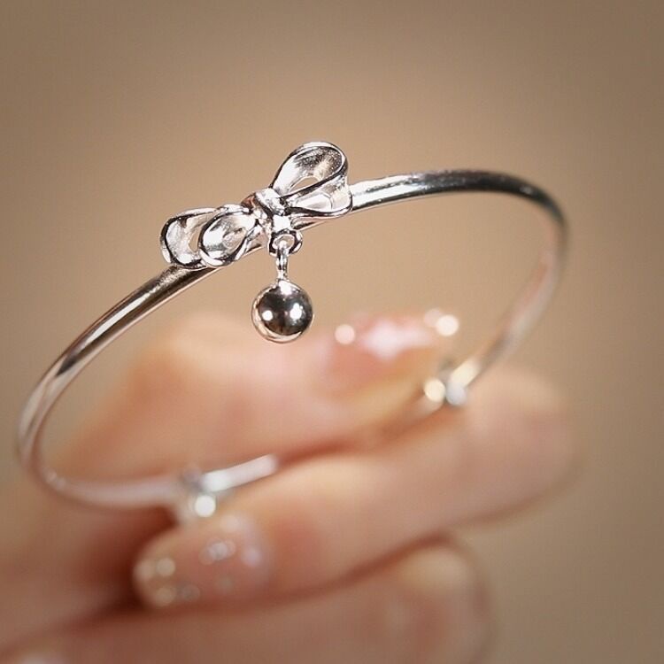 Gelang Tangan Silver Simple Hias Pitalonceng Untuk Wanita