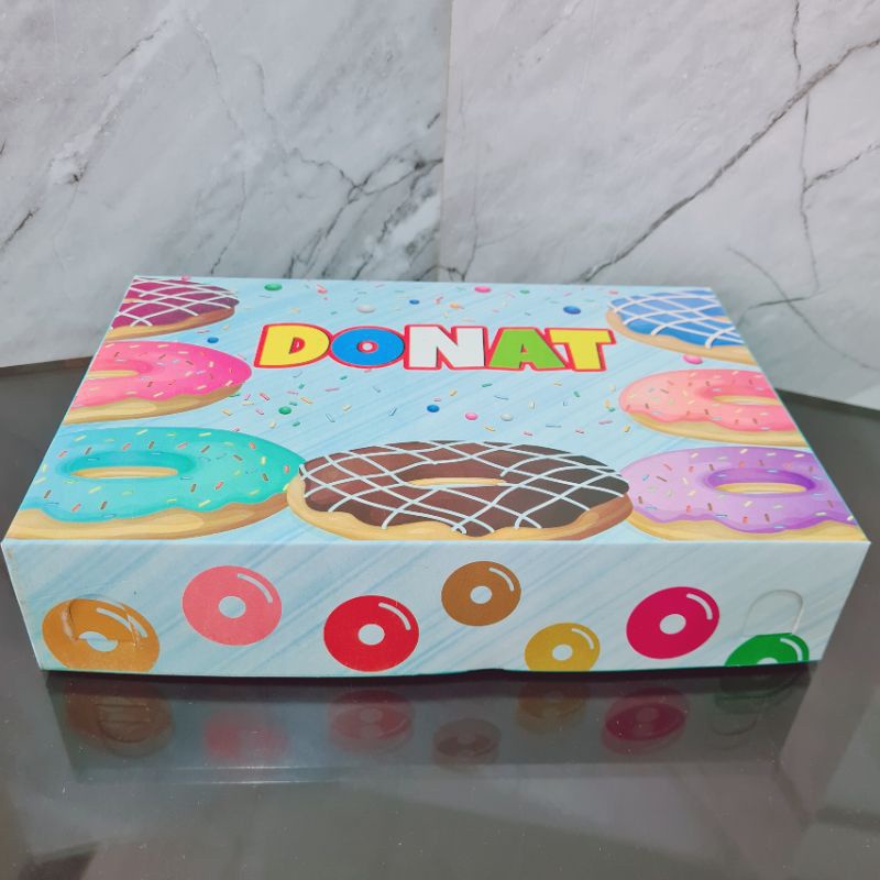 Kotak Donat isi 6 Pcs 1 Bungkus isi 10 Lembar