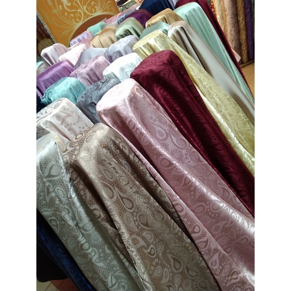 SEMI SUTRA/JAQUARD SILK/Harga per 1/2mtr(0.5)/Jaquard Gliter