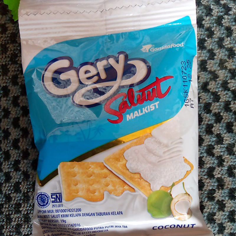 PCS - GERY MARKIST SALUUT 18 GRAM ALL VARIAN KELAPA KEJU RENCENG ABON CHOCOLATE COCONAT 18GR MATCHA GREEN TEA GR COKLAT MARIE SUSU MAKANAN RINGAN SALUT SNACK CEMILAN ANAK GROSIR MURAH GARUDA FOOD