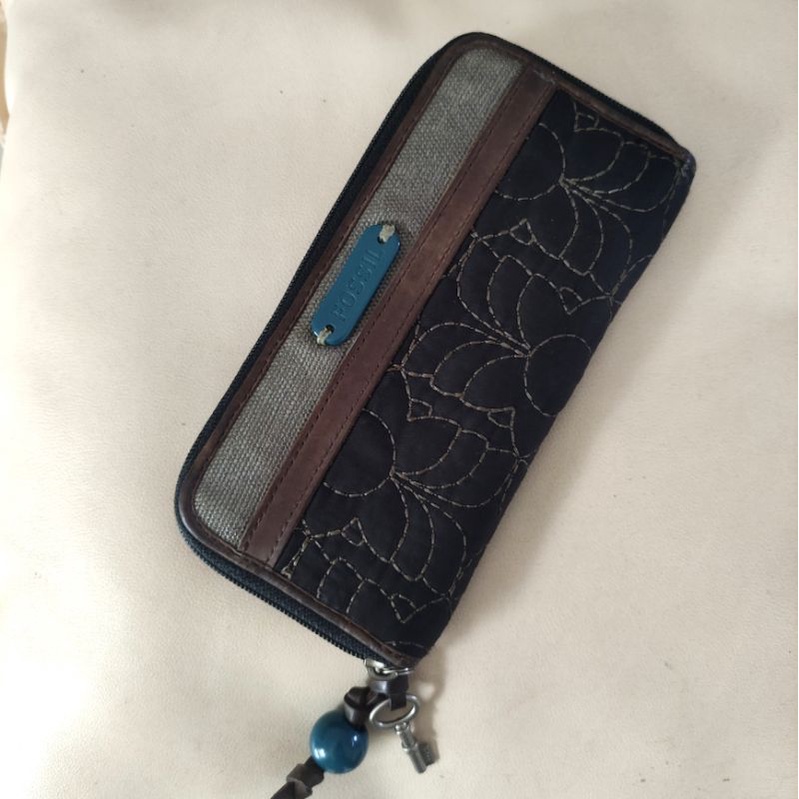 Dompet Fossil Keyper Long Wallet Key Per Preloved