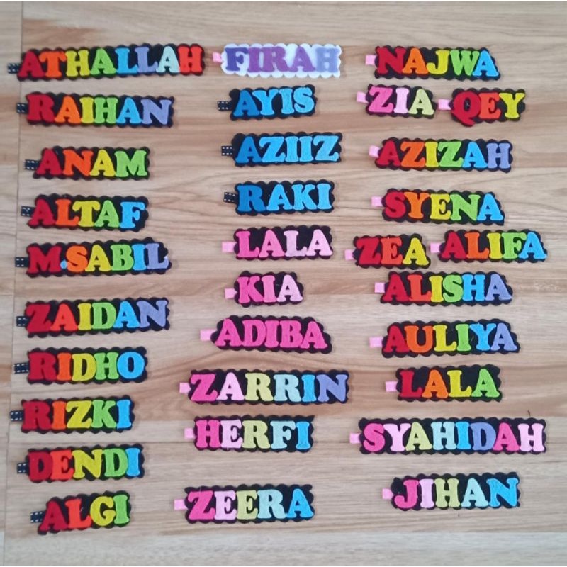 

(harga per huruf) tuding ngaji nama flanel/ gantungan tas nama flanel/ gantungan kunci nama flanel