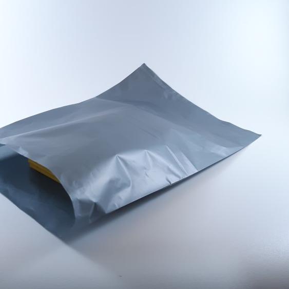 

KANTONG PLASTIK HD TANPA PLONG 35x50 CM PLASTIK PACKING OLSHOP ISI 100 - Silver