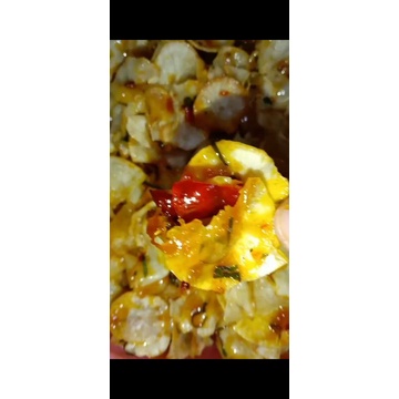 

keripik singkong pedas manis daun jeruk