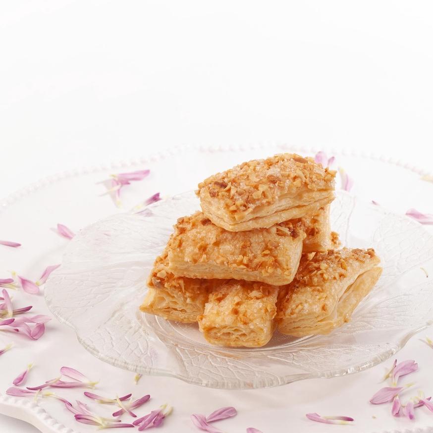 

FREE ONGKIR!Kartika Sari Almond Cookies Tabung Kecil|SQ3