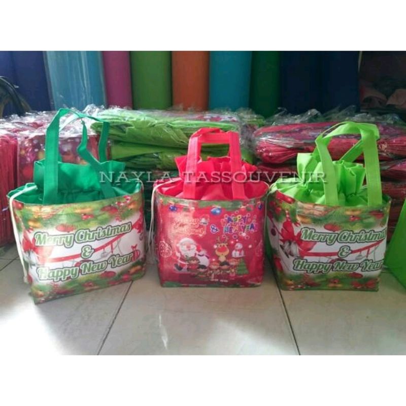 

tas souvenir natal/tas bingkisan natal model serut banner custom