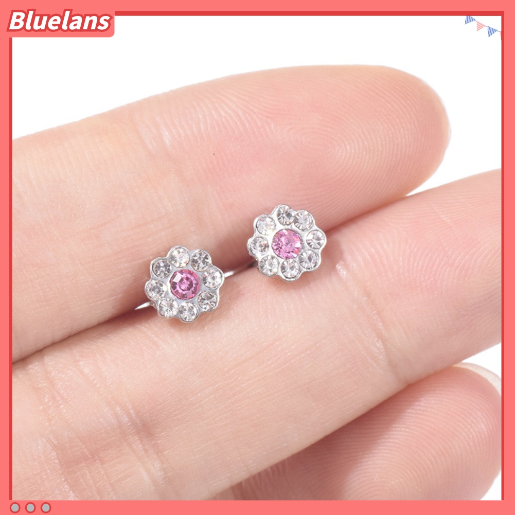 1pc Anting Stud Cubic Zirconia Bentuk Bunga Untuk Wanita