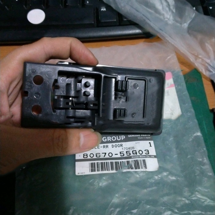 Terrano Handel Handle Pintu Door Dalam Original Nissan