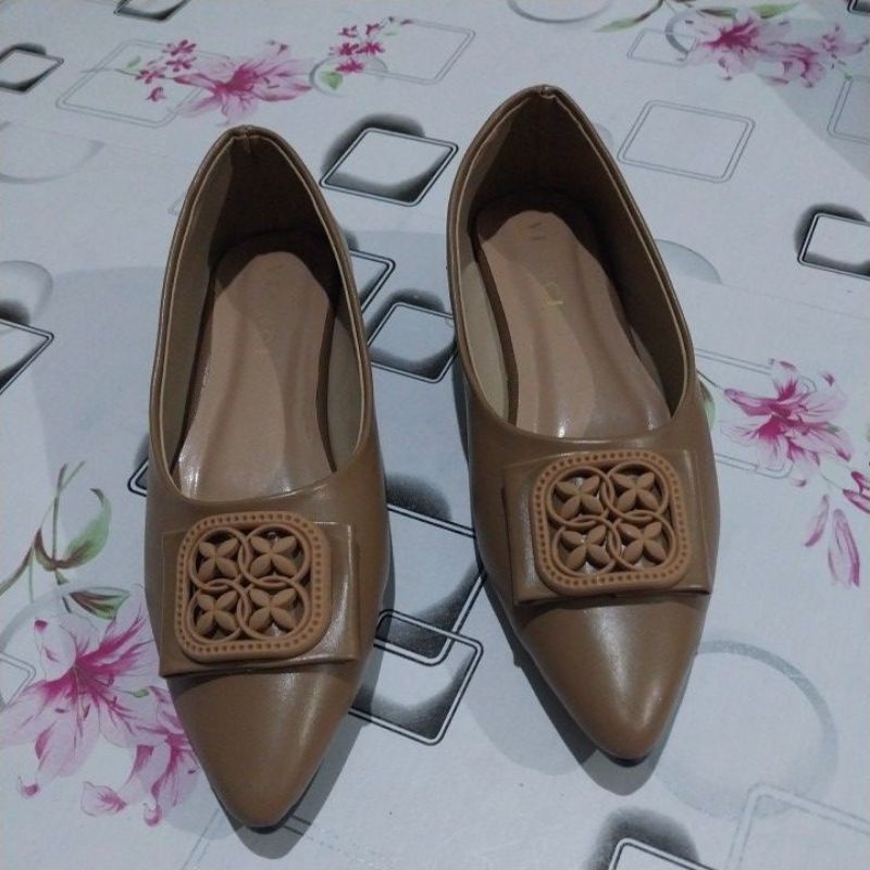 sepatu wanita untuk guru,kuliah yang lg laris,,ph 3cm