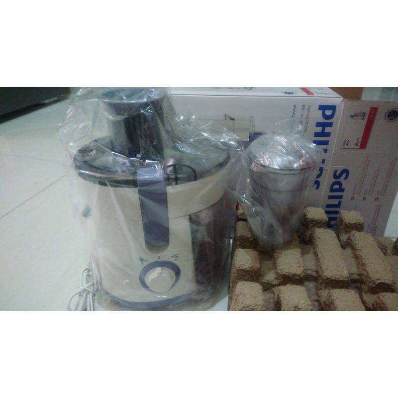 Philips Juicer HR1811