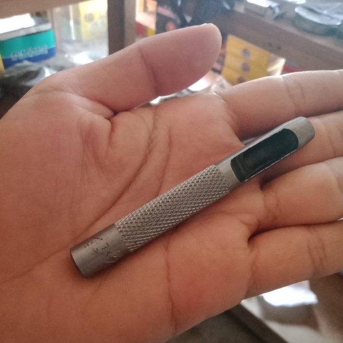 

Gaya Plong Pelubang Kulit 8Mm Kunci 12 Bagus