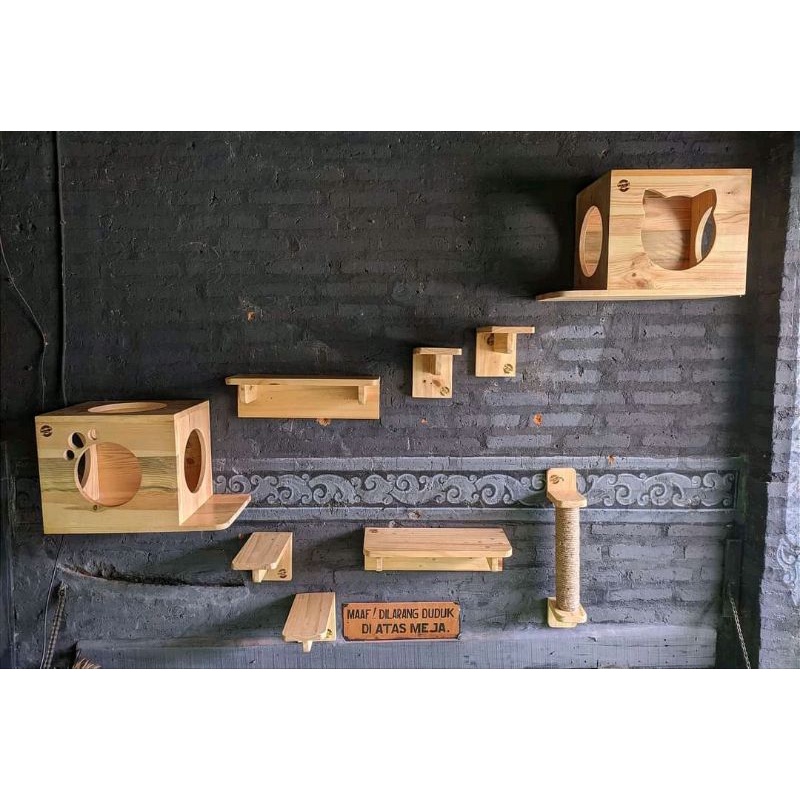 Cat Playground Kayu Jati Belanda