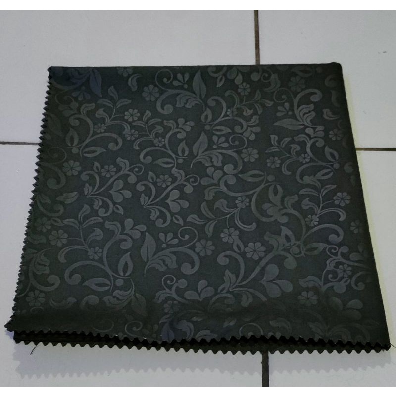 Hijab Segi 4 Embos Motif Bunga/Segi Empat Tepi Lasercut/jilbab segi empat premium