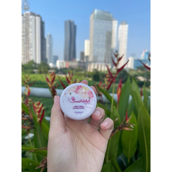 NIGHT GLOWING PLUS BY SUASTIKANA SKINCARE