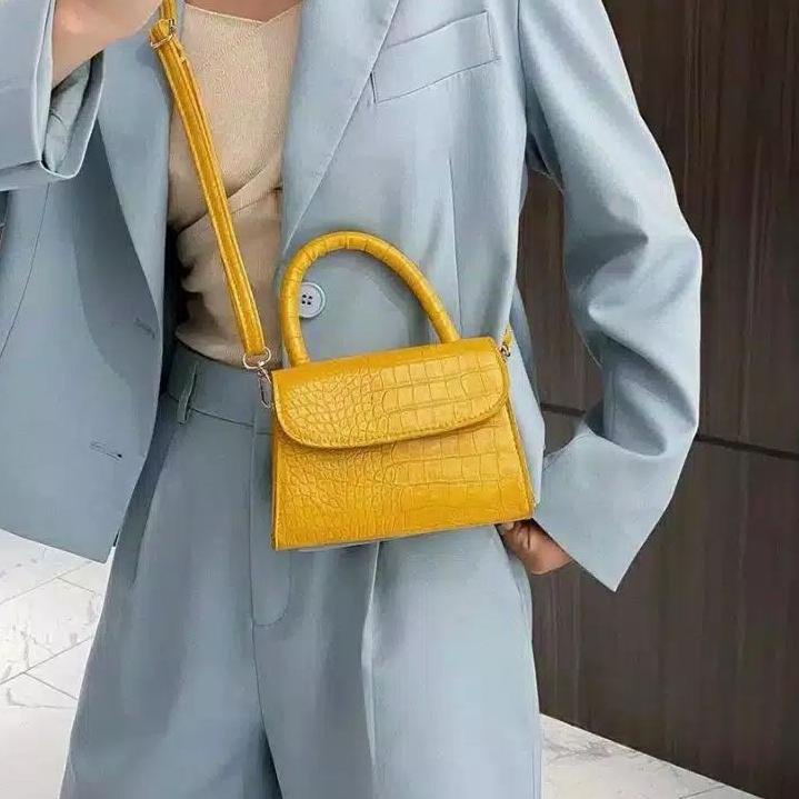Baru향 Smiley Mizu Tas Selempang Wanita Kekinian ~