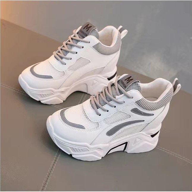 Sepatu Tinggi Perempuan Kasual Import Sepatu Cewek Jalan Modis Spatu Sneaker Wanita Kekinian SP-209