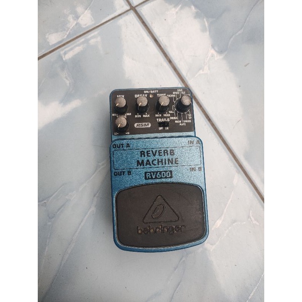 behringer RV600