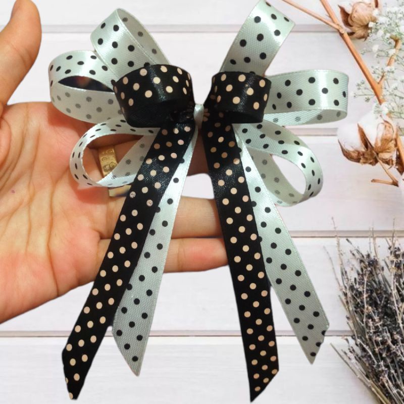 

1 Pcs Pita kado / Pita Satin / Pita Polkadot / Pita Souvenir / Pita Jadi / Pita Hampers / Pita Besek / Pita Parcel / Pita Natal / Aplikasi Pita