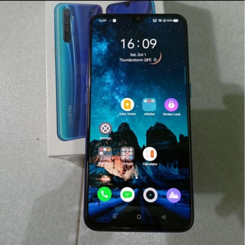 Realme XT ram 4/128 GB fullset mulus