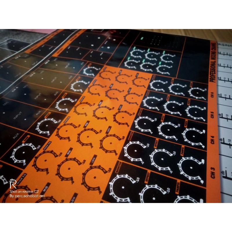 stiker mixer 6channel