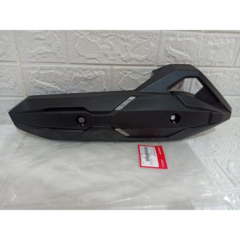 PELINDUNG KNALPOT TUTUP TAMENG COVER KNALPOT AIRBLADE CARBON ORIGINAL HONDA VIETNAM PNP VARIO 125 150 PCX LOKAL 150 COVER TUTUP TAMENG KNALPOT AIRBLADE VARIO 125 150 160 ABS CBS PCX CBU AIR BLADE VIETNAM grtrs-2