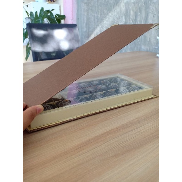 

coklat praline | hardbox